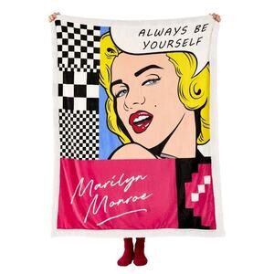 Bedsure Marilyn Monroe Sherpa Fleece Throw Soft Warm Blanket 50x60 Checker